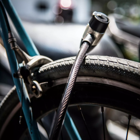 metal-lock-bicycle-wheel_qd_WEB